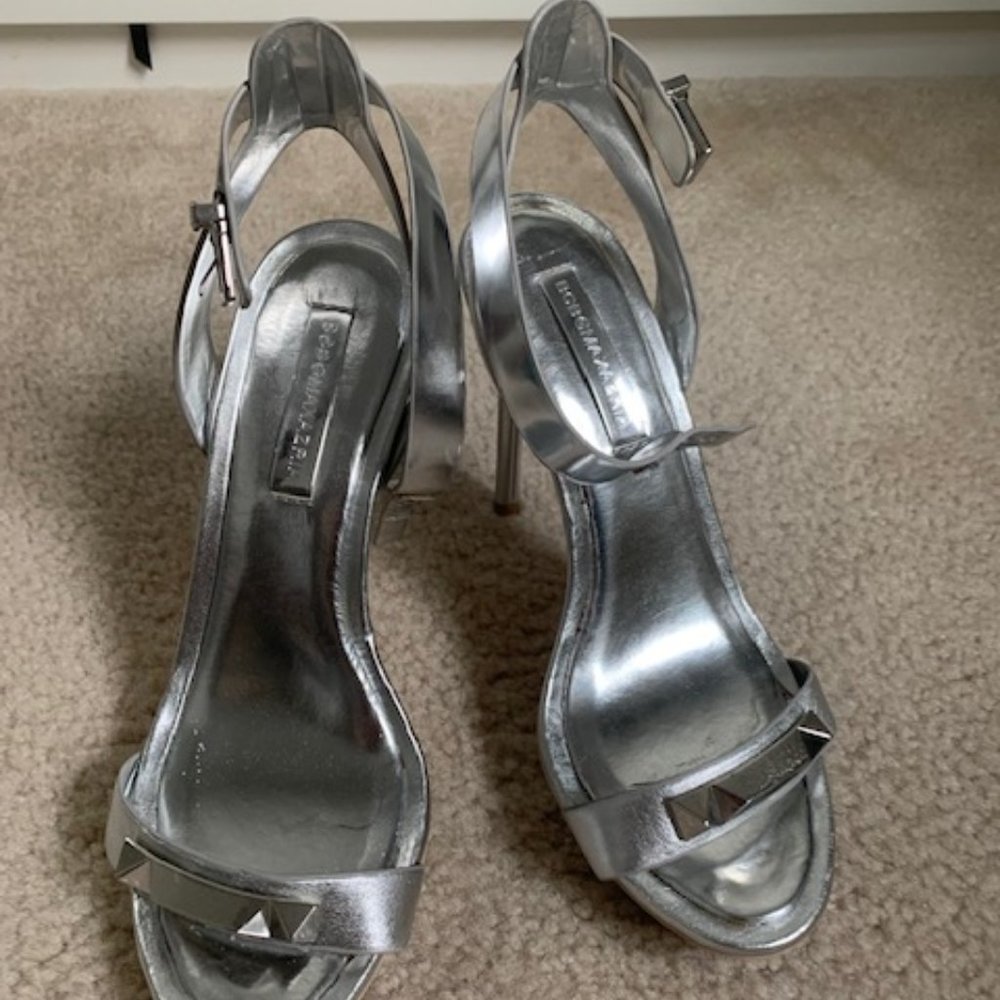 BCBG heels size 7.5